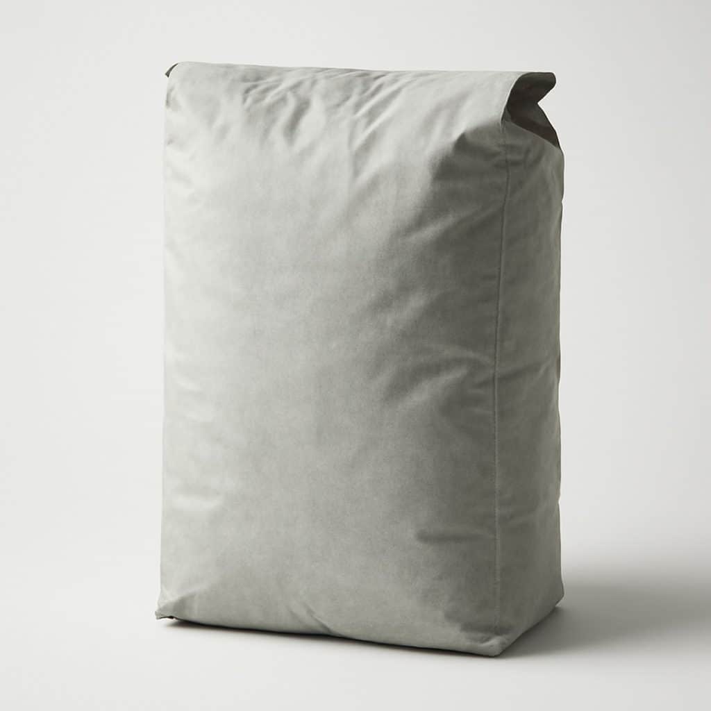 Mortier pour joints de carrelage présenté seul